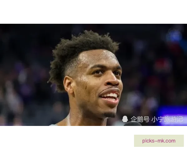 三分神射手本赛季命中率五成二老鹰意外裁掉休斯坦