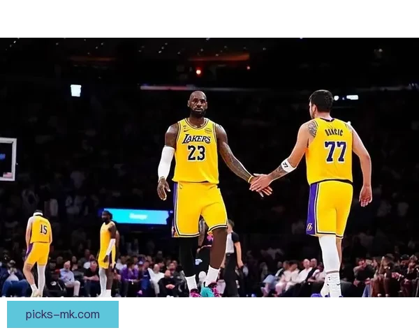 詹姆斯21次入选最佳阵容居首 美媒评10大难以打破的纪录